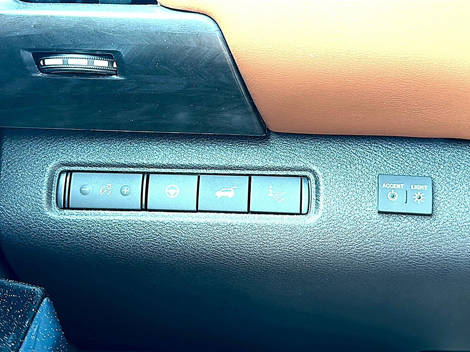 New 2026 Nissan Pathfinder Platinum w/ Lighting Package FWD image 27