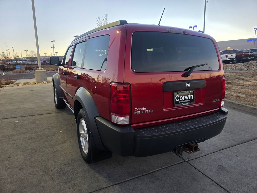 Used 2007 Dodge Nitro SXT image 6