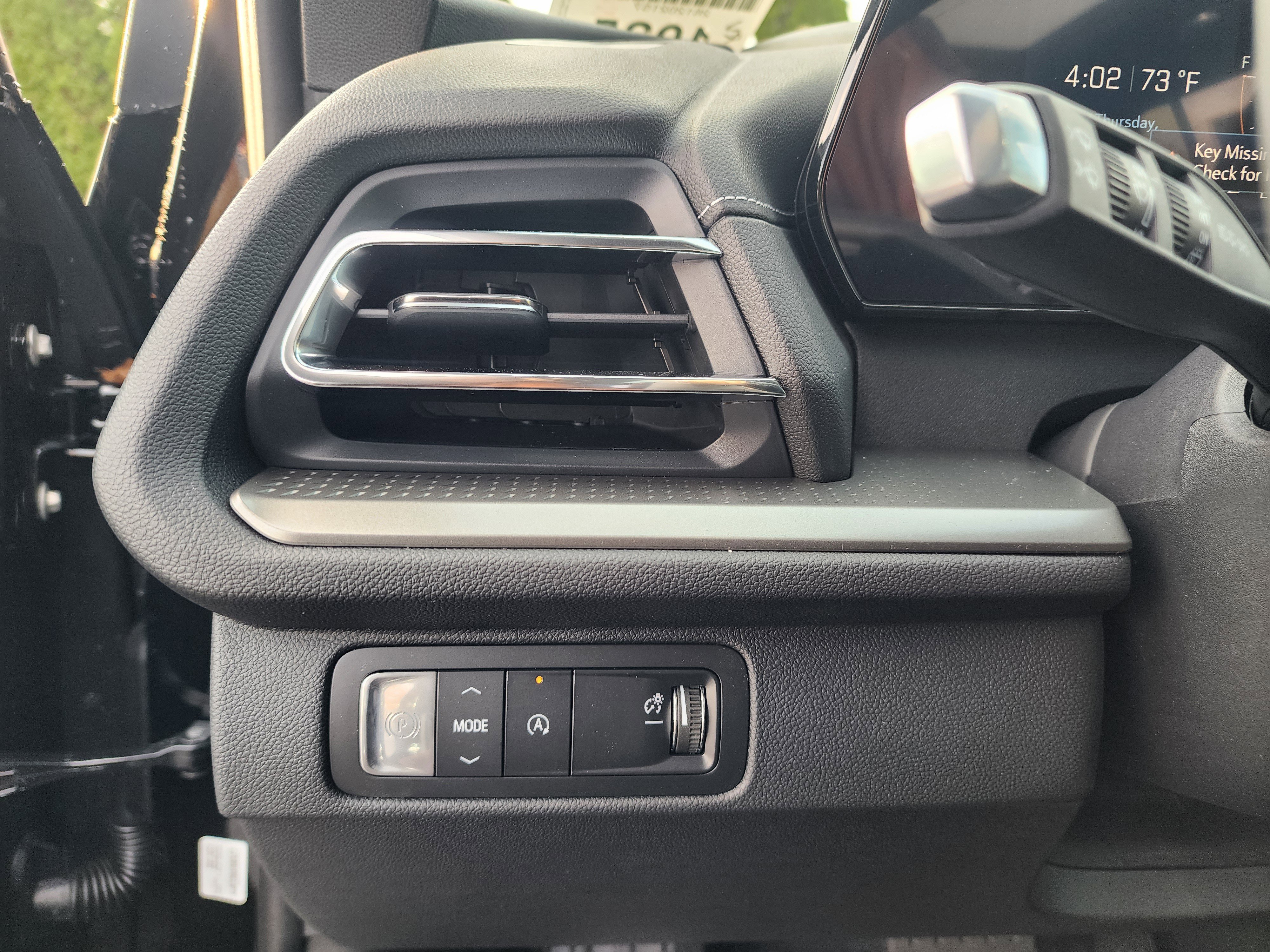 New 2026 Chevrolet Traverse LT image 28