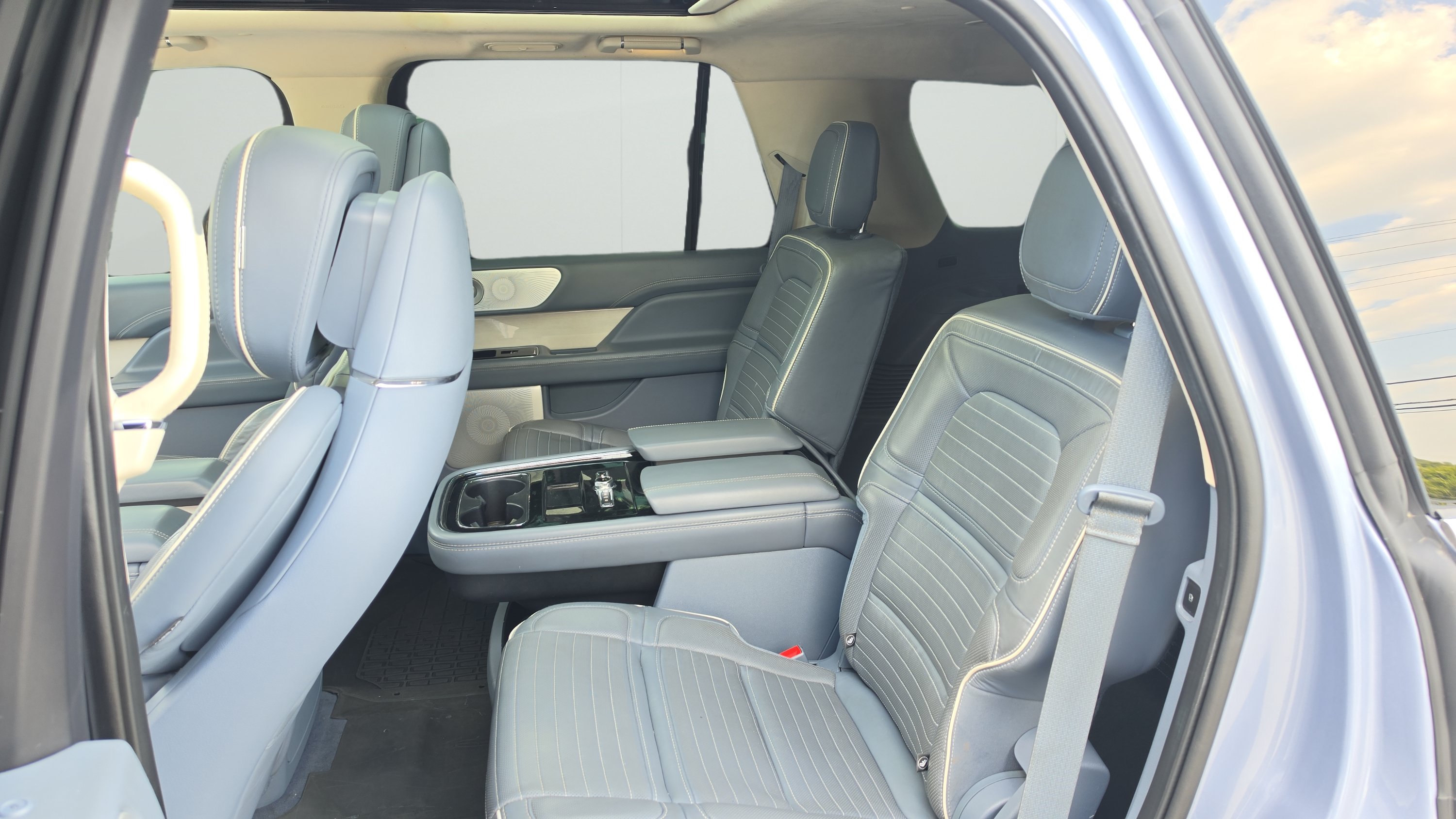 Used 2020 Lincoln Navigator Black Label w/ Cargo Convenience Package AWD/4WD image 20
