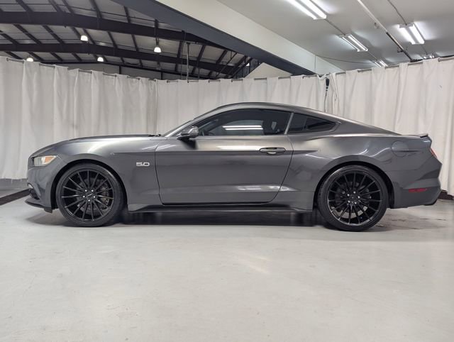 Used 2017 Ford Mustang GT RWD image 25