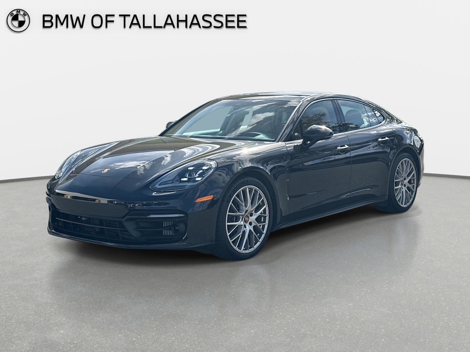 Used 2022 Porsche Panamera image 1