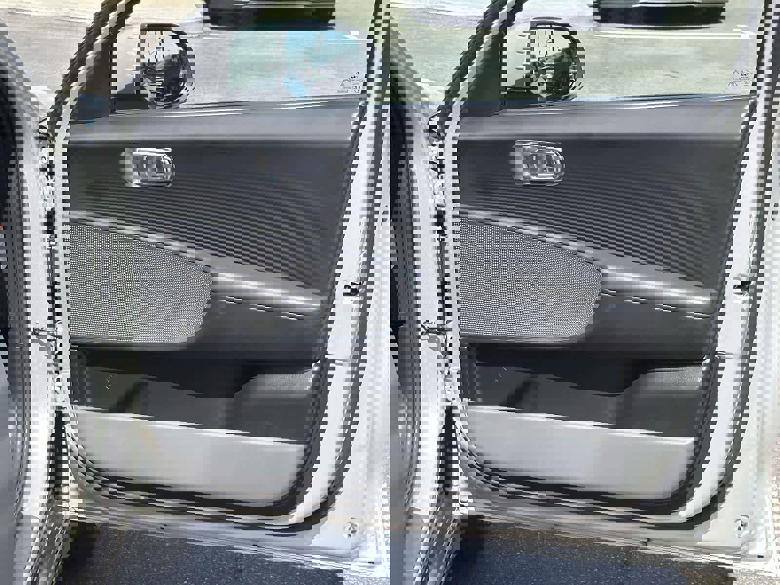 Used 2023 Hyundai Ioniq 6 SEL image 32