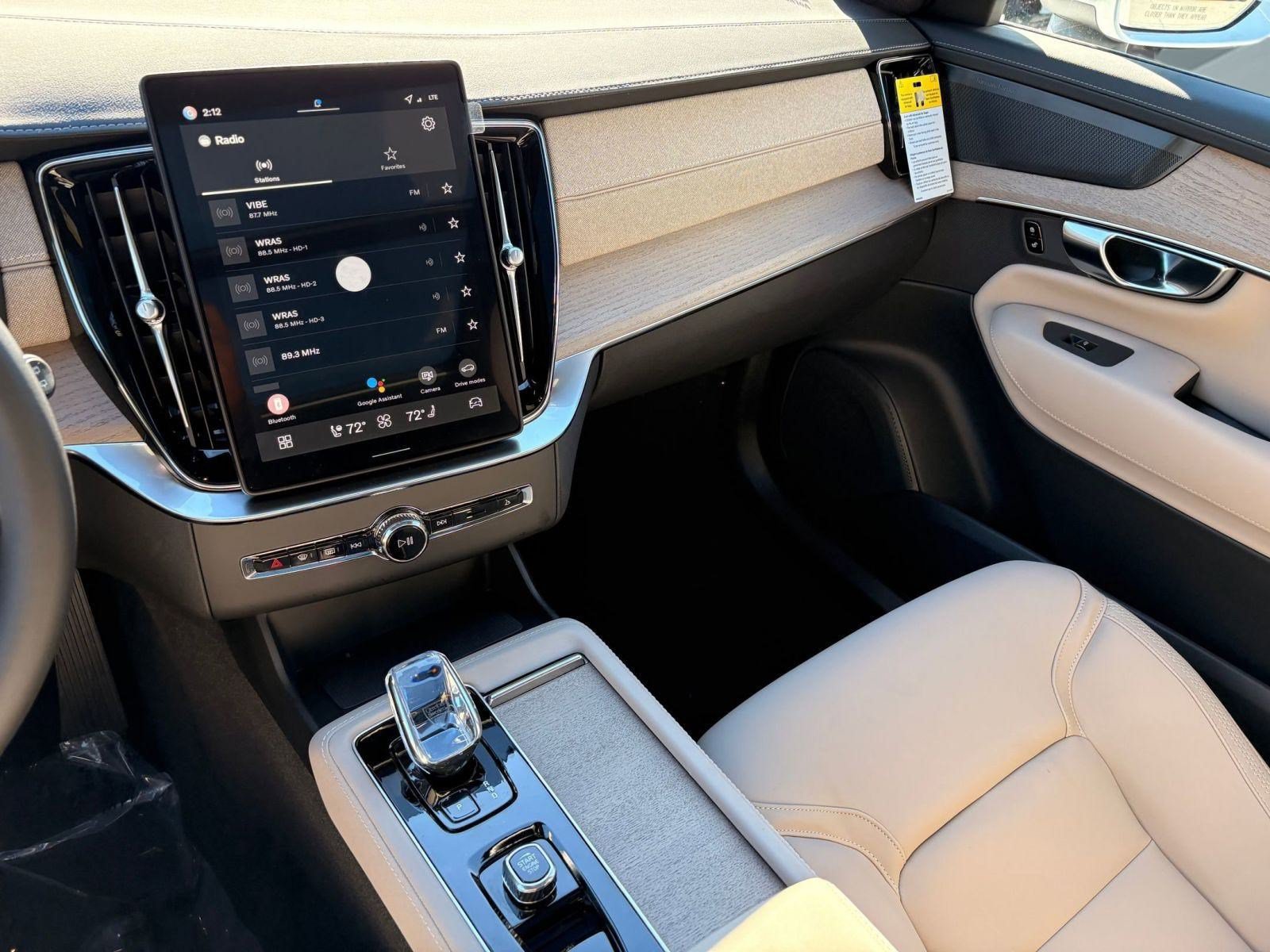 New 2026 Volvo XC90 T8 Plus w/ Protection Package AWD/4WD image 22