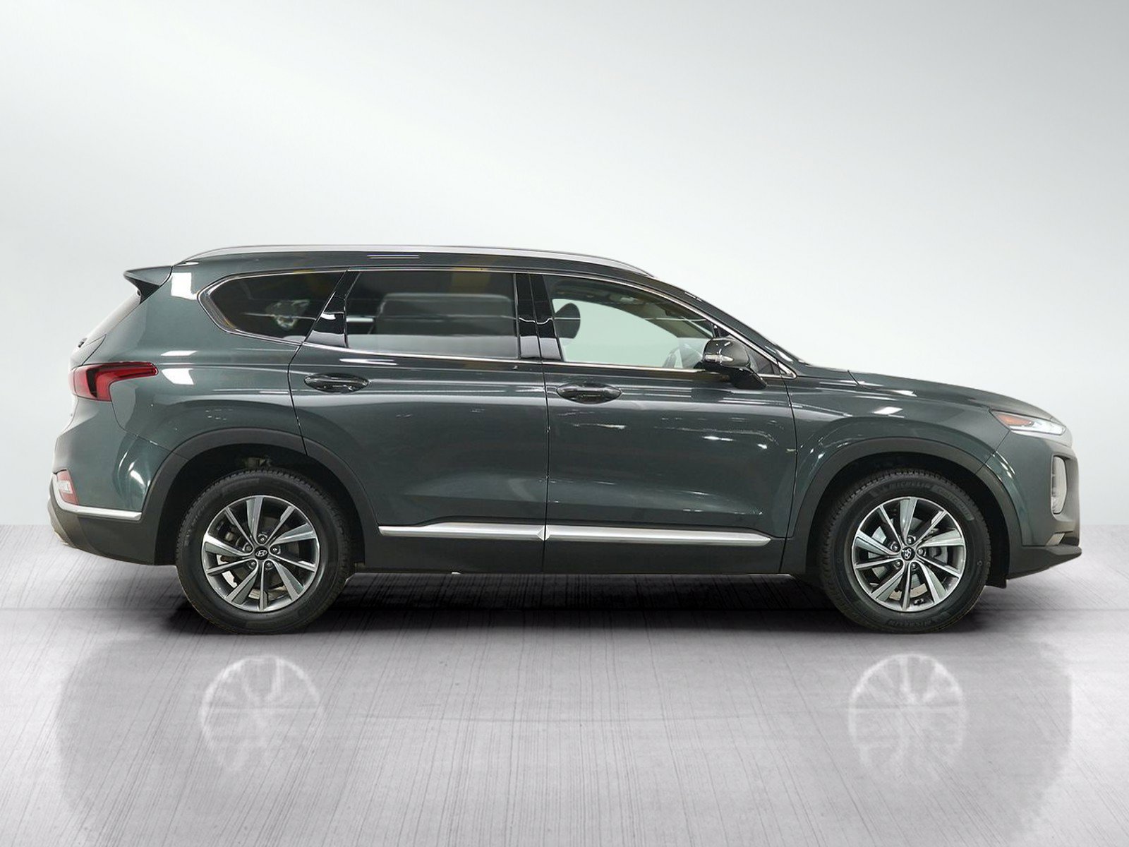 Used 2019 Hyundai Santa Fe Limited AWD/4WD image 6