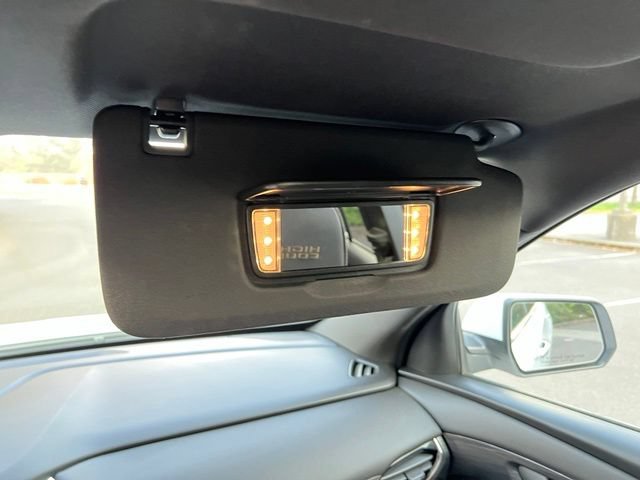 Used 2023 Chevrolet Traverse High Country AWD/4WD image 34