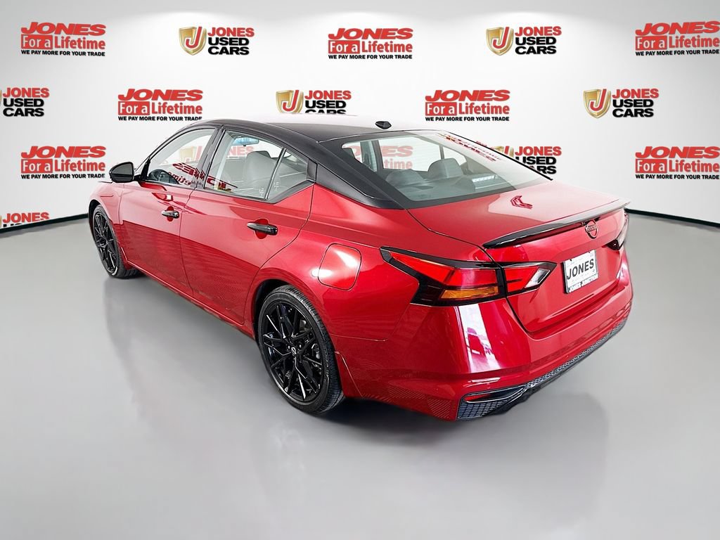 Used 2024 Nissan Altima 2.0 SR FWD image 2