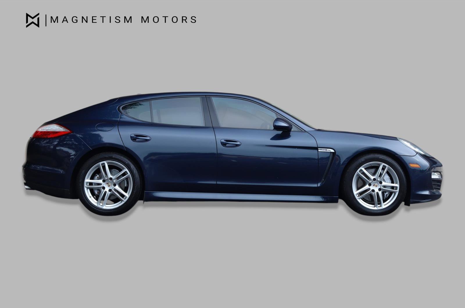 Used 2012 Porsche Panamera 4 image 3