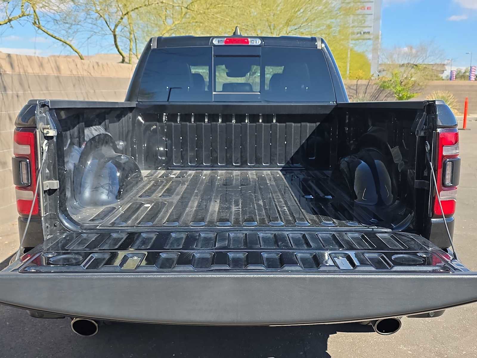 Used 2023 RAM 1500 Laramie image 22