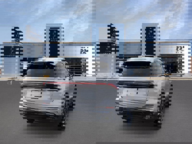 New 2026 Lincoln Nautilus Premier w/ Jet Appearance Package image 8