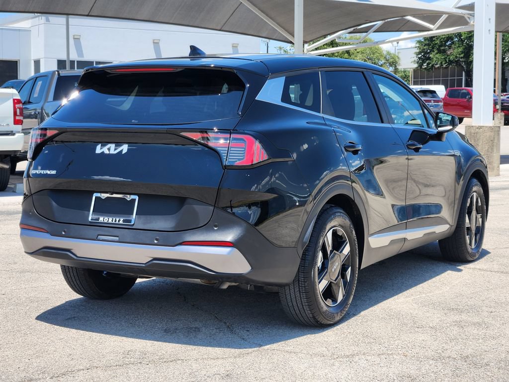 Used 2026 Kia Sportage LX FWD image 5