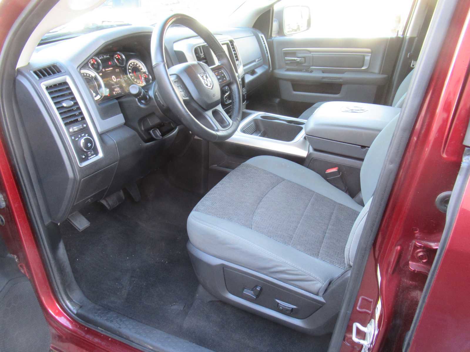 Used 2017 RAM 1500 Big Horn image 22