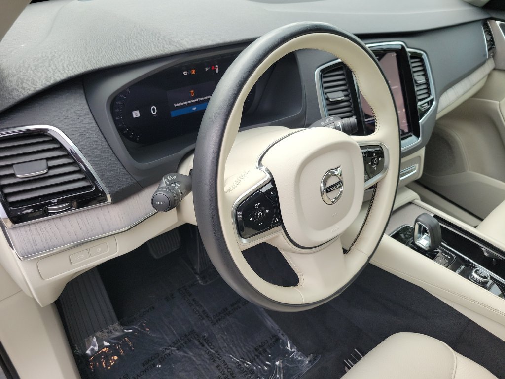Certified 2025 Volvo XC90 T8 Plus w/ Protection Package Premier AWD/4WD image 21
