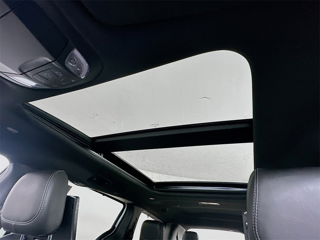 New 2026 Chrysler Pacifica Limited image 14