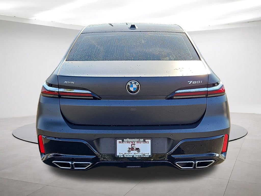 Used 2024 BMW 760i xDrive image 7
