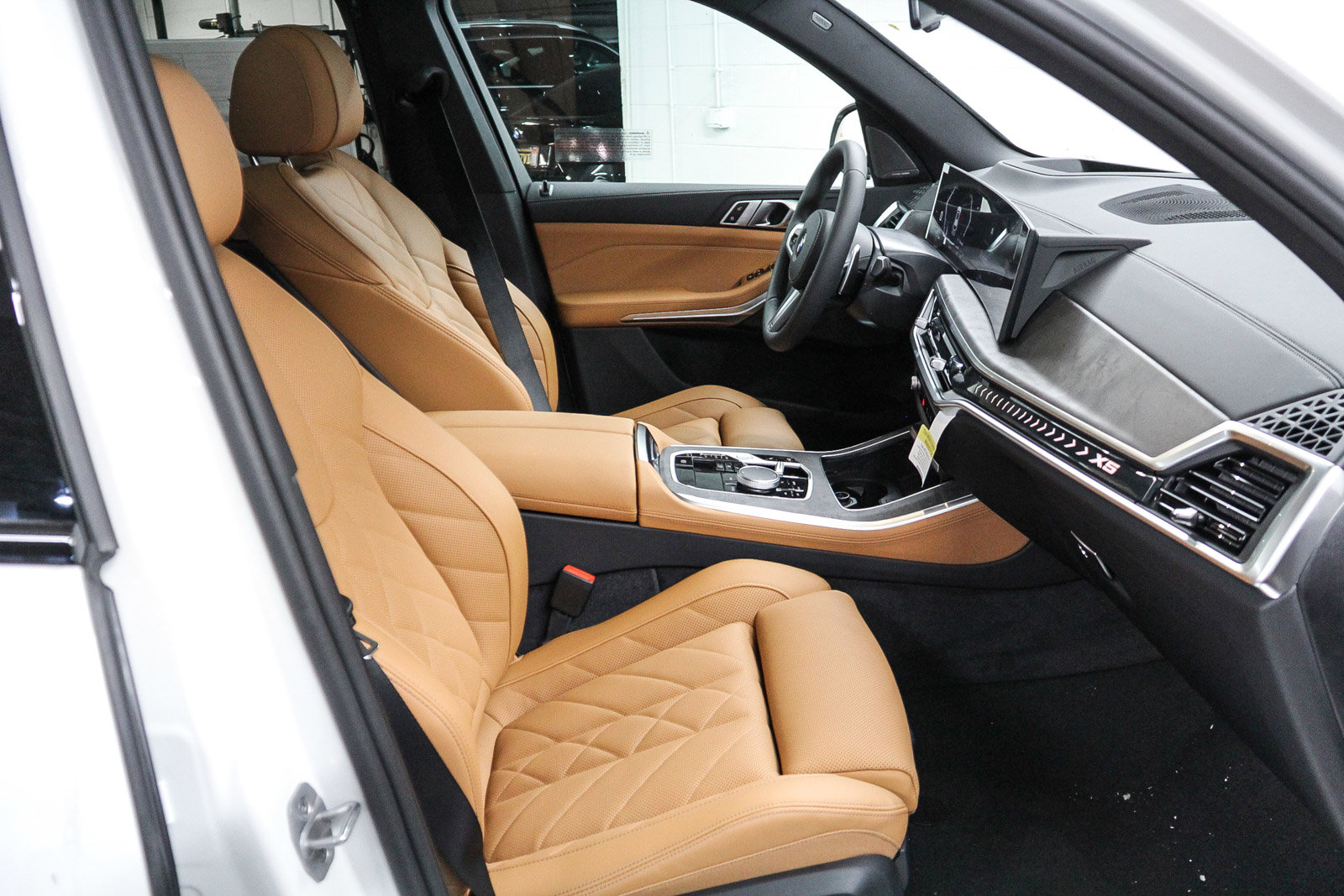 New 2026 BMW X5 sDrive40i w/ M Sport Package RWD image 18