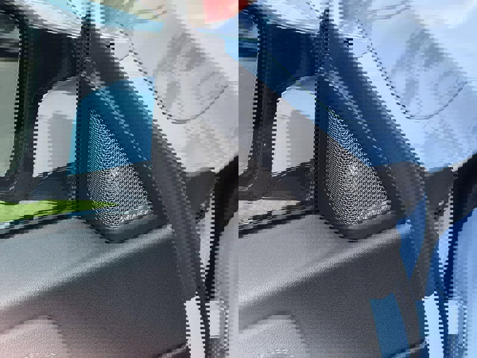 Used 2023 BMW M2 w/ Lighting Package image 24