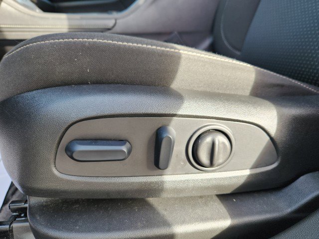 Used 2023 GMC Acadia SLE w/ Driver Convenience Package image 35