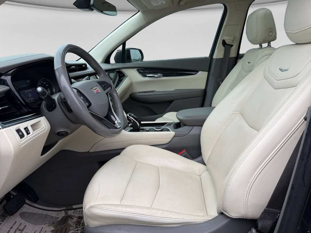 Used 2021 Cadillac XT6 Premium Luxury FWD image 25
