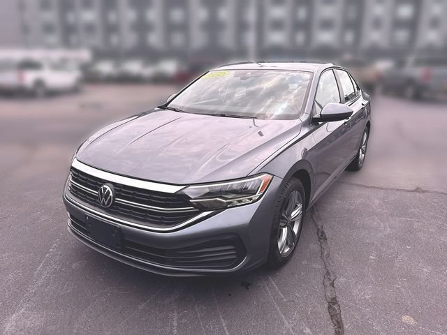Used 2024 Volkswagen Jetta SE