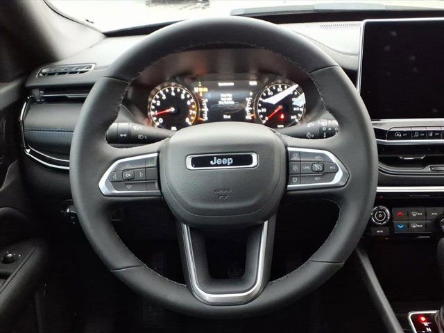 New 2026 Jeep Compass Limited image 10