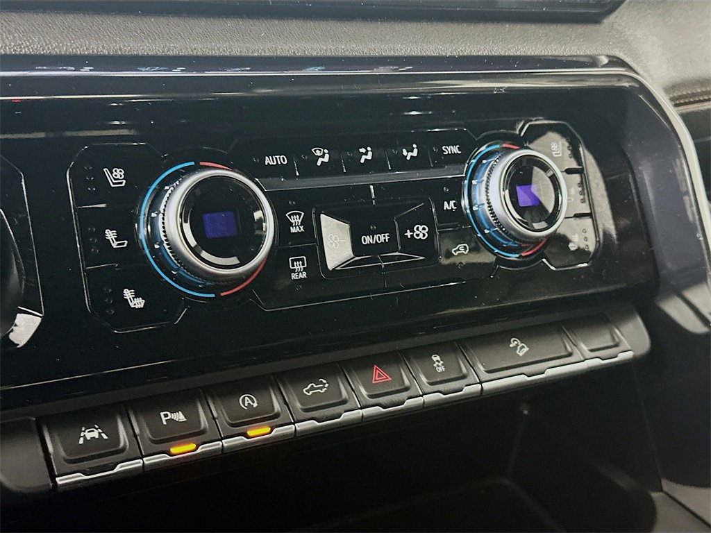 Used 2023 GMC Sierra 1500 AT4 w/ AT4 Premium Package image 18