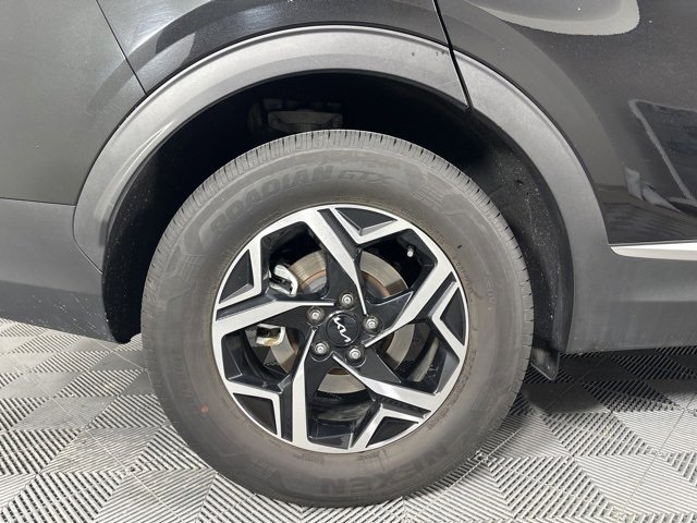 Used 2024 Kia Sportage LX image 10