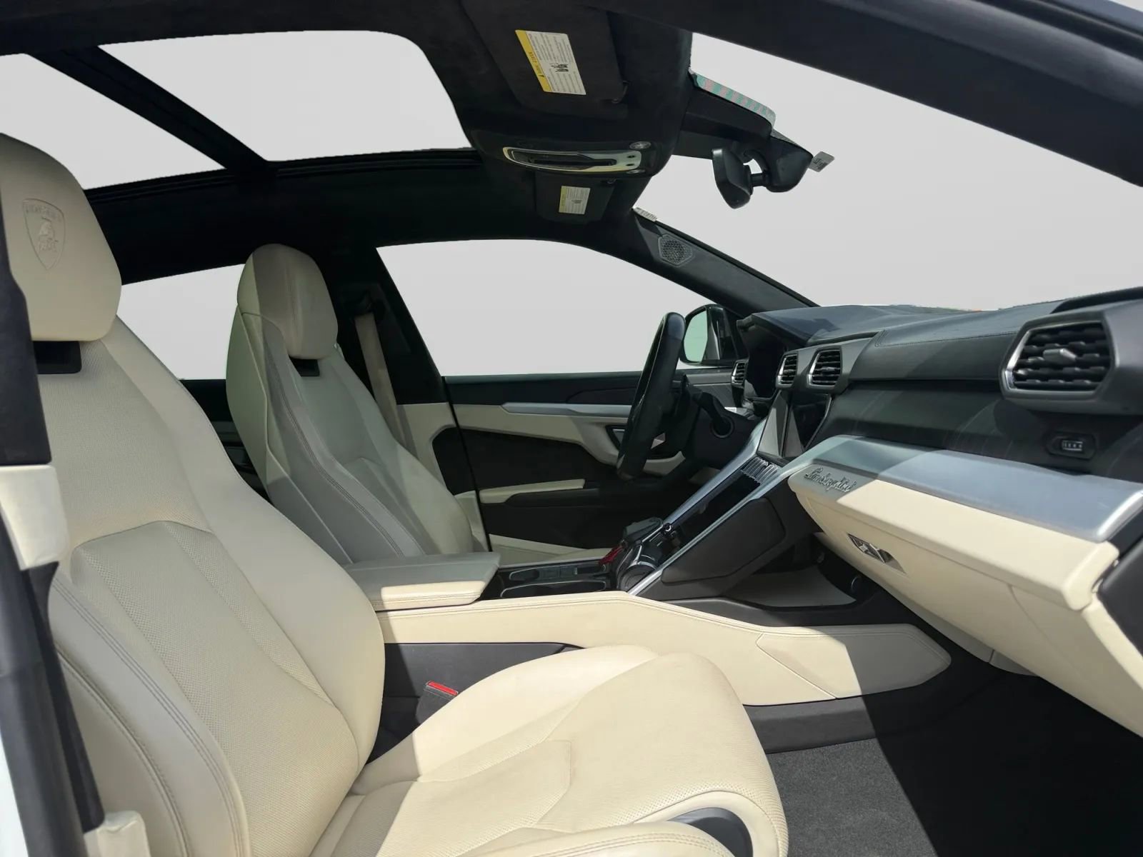 Used 2019 Lamborghini Urus image 28