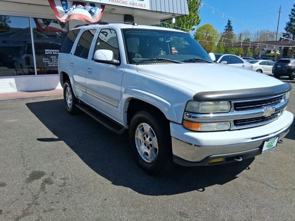 Used 2004 Chevrolet Tahoe LT w/ LT Preferred Equipment Group AWD/4WD image 3