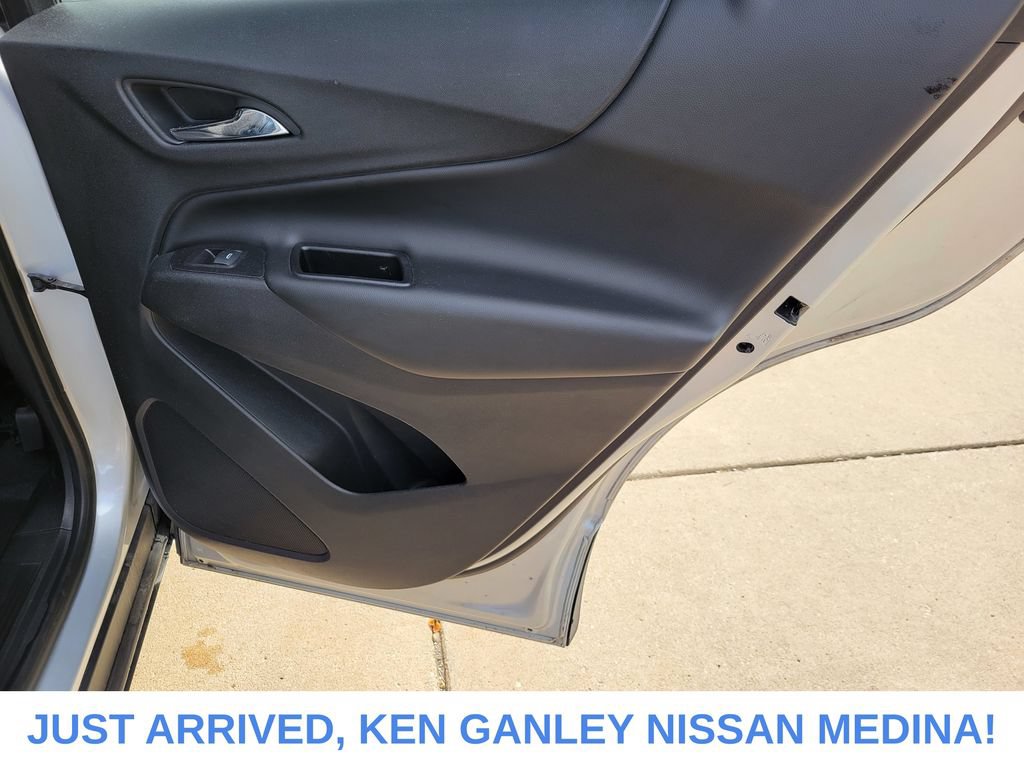 Used 2019 Chevrolet Equinox LT FWD image 19