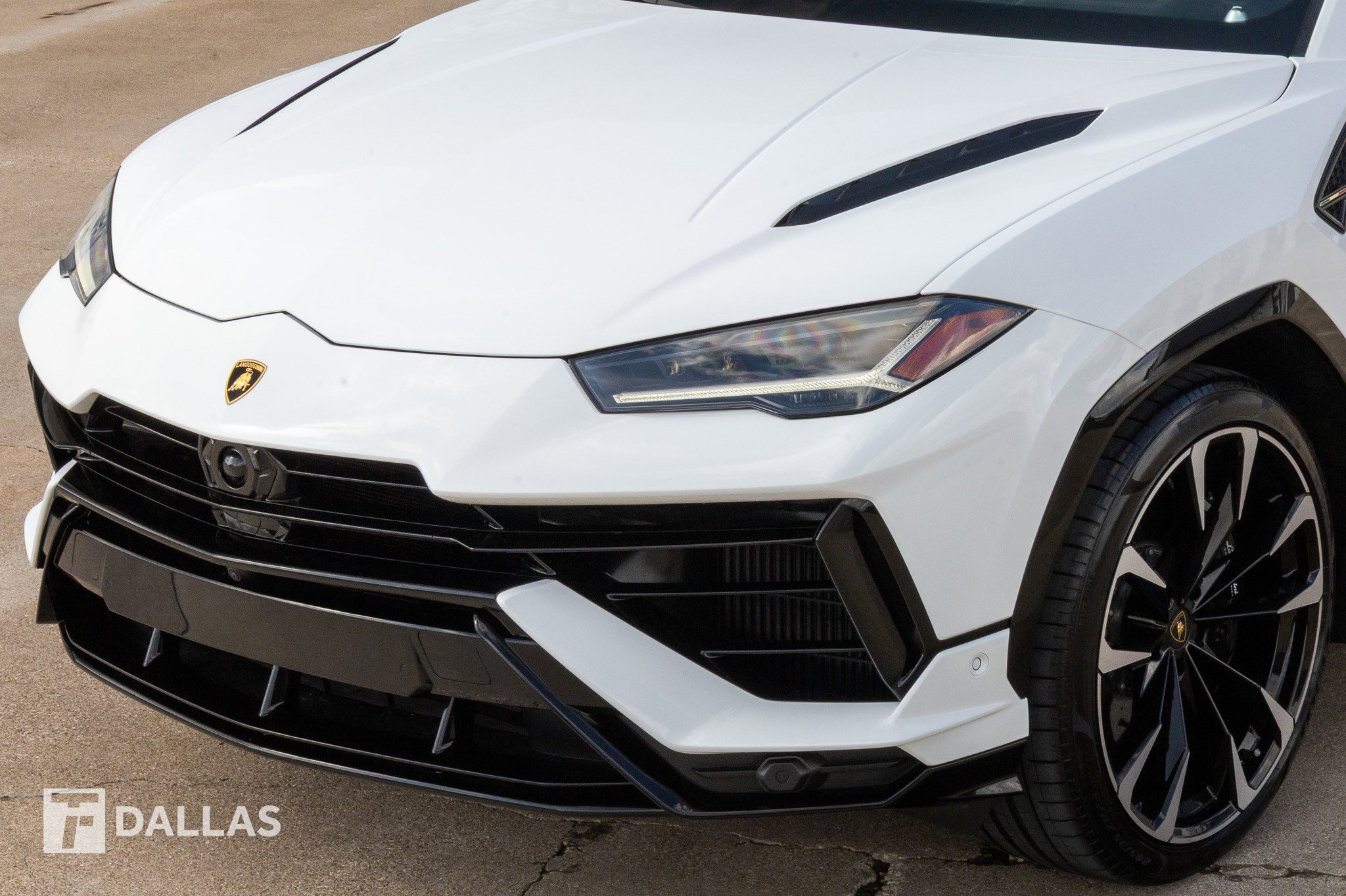 Used 2024 Lamborghini Urus S image 6