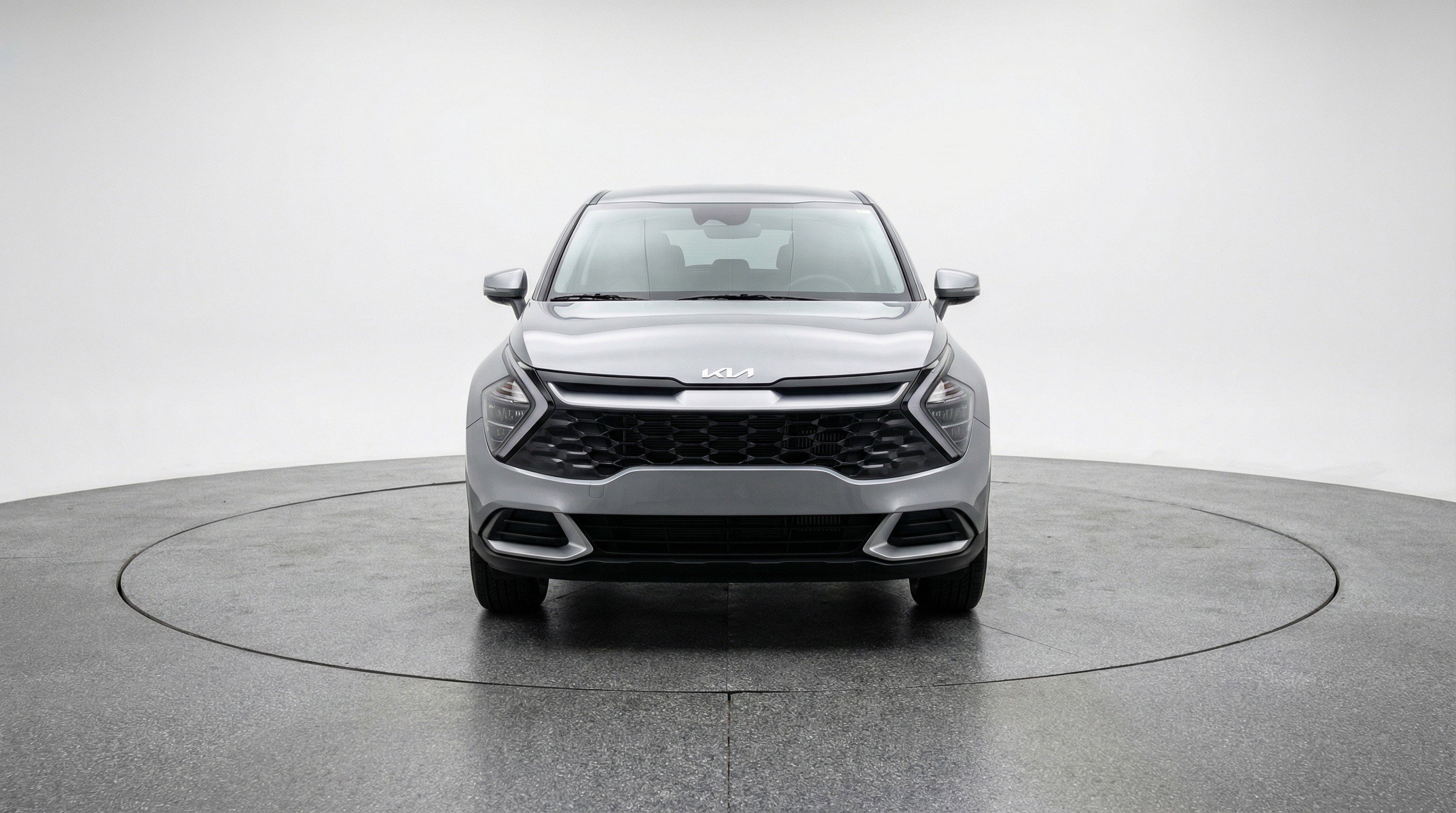 Used 2025 Kia Sportage LX image 2