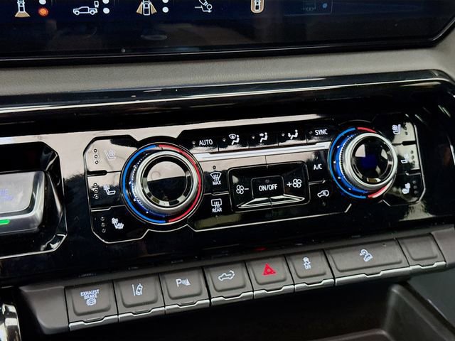 Used 2024 GMC Sierra 2500 AT4 w/ AT4 Premium Plus Package image 17