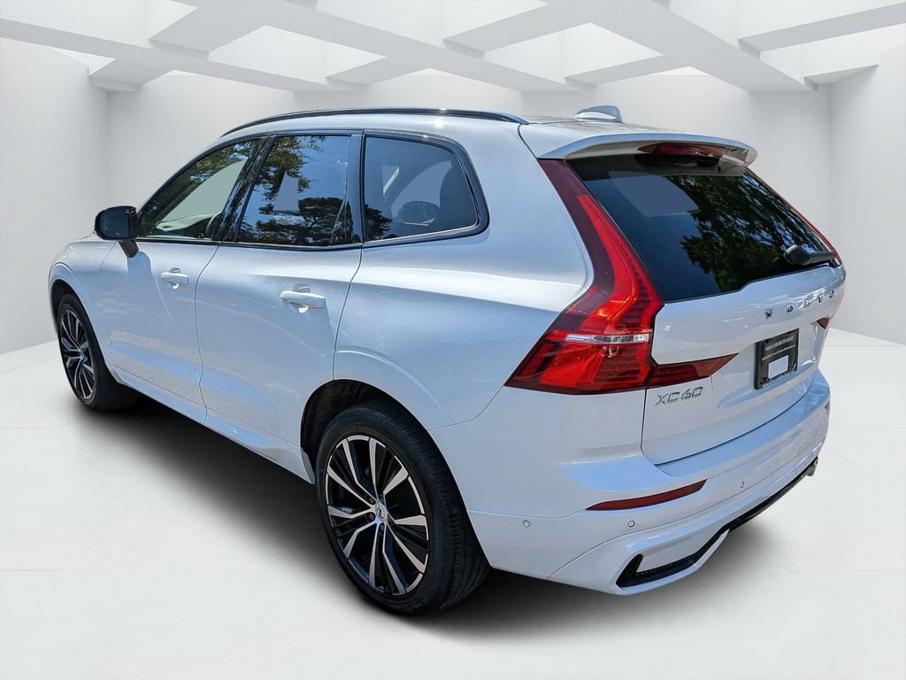 Certified 2025 Volvo XC60 B5 Plus AWD/4WD image 5