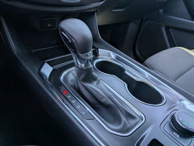 Used 2021 Chevrolet Traverse LS FWD image 11