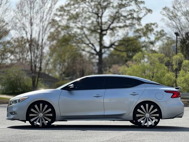 Used 2016 Nissan Maxima SR w/ Interior Lighting Package FWD image 8