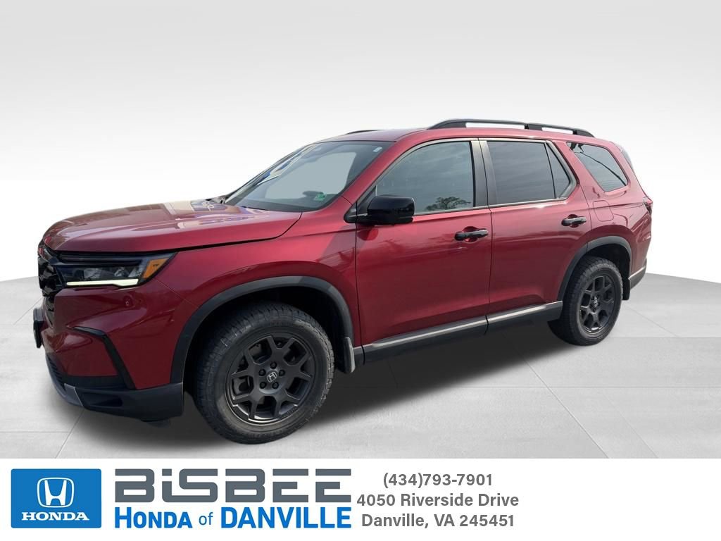 Certified 2025 Honda Pilot TrailSport image 1