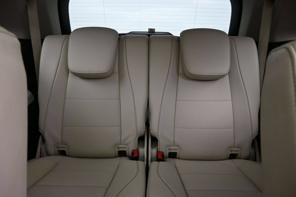 Used 2021 Mercedes-Benz GLS 450 4MATIC image 33