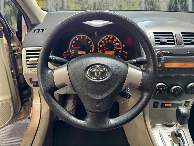 Used 2011 Toyota Corolla LE FWD image 18