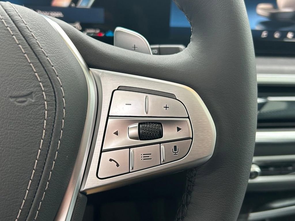 New 2025 BMW X7 xDrive40i image 12