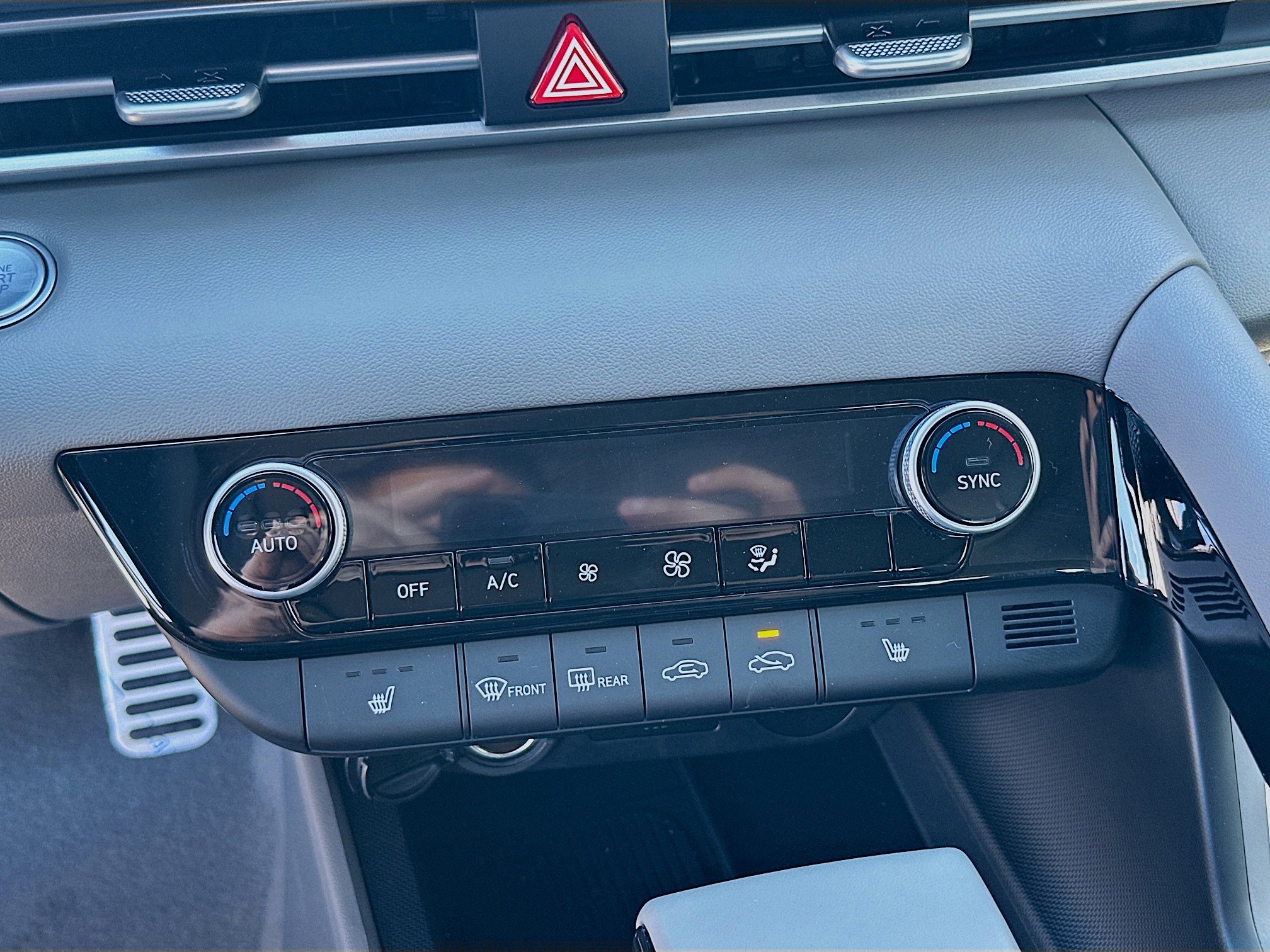 New 2026 Hyundai Elantra SEL Sport image 12