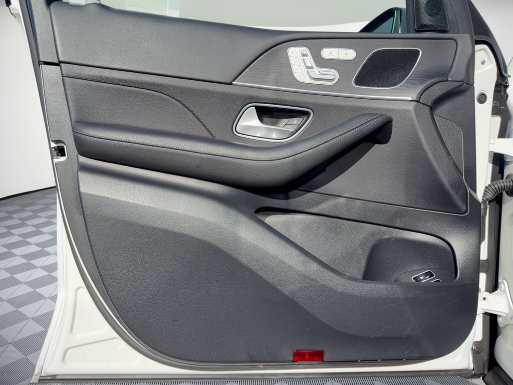 Certified 2025 Mercedes-Benz GLE 450e 4MATIC image 14