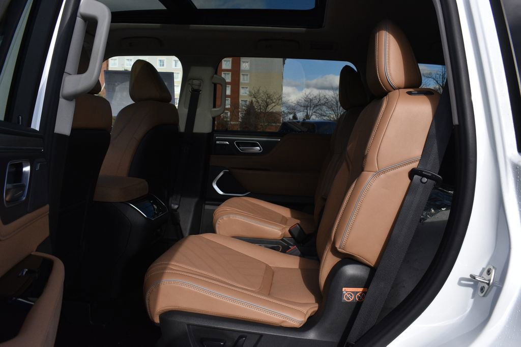 New 2026 INFINITI QX80 Luxe w/ Cargo Package image 29