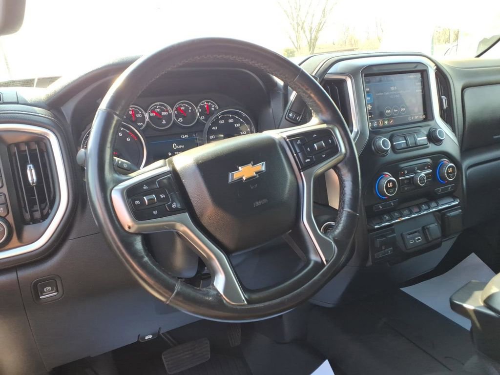 Used 2022 Chevrolet Silverado 1500 LT image 9