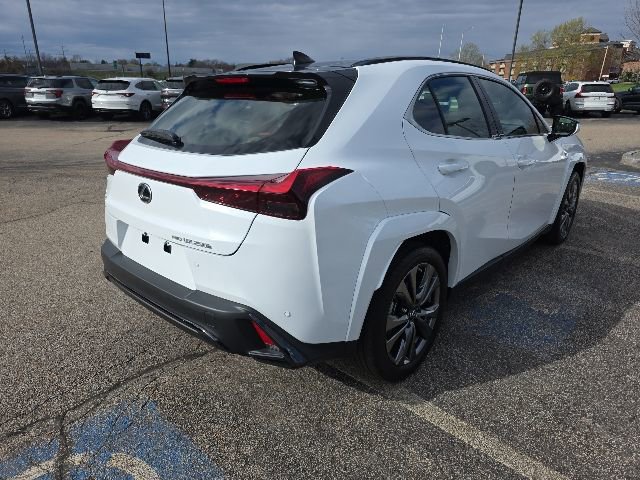 Used 2023 Lexus UX 250h F Sport AWD/4WD image 4