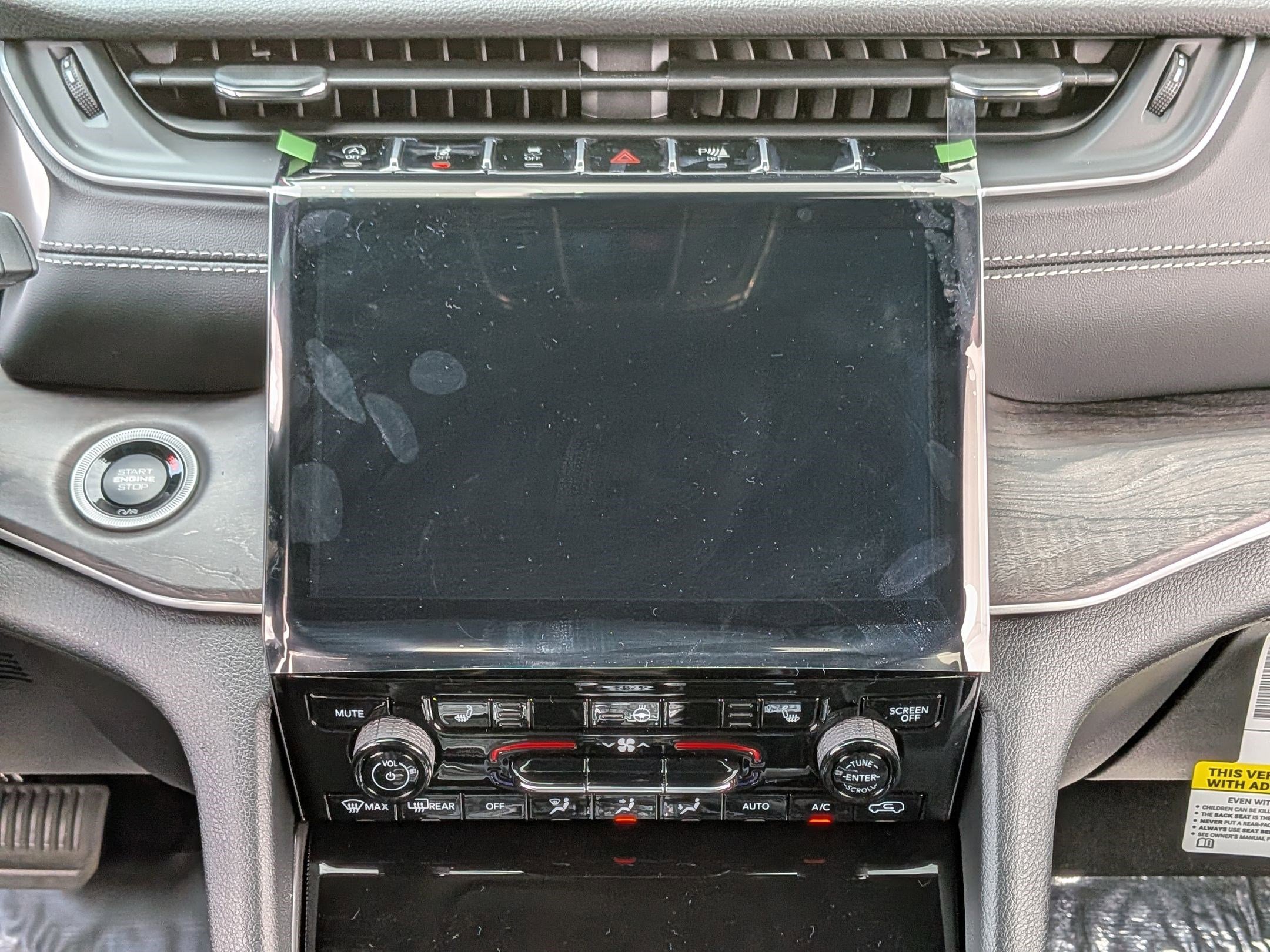 New 2025 Jeep Grand Cherokee Limited w/ Black Appearance Package image 29