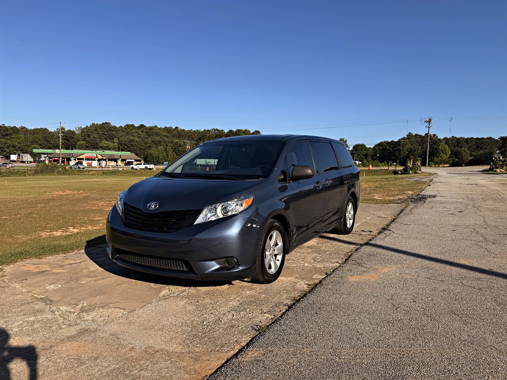 Used 2015 Toyota Sienna L