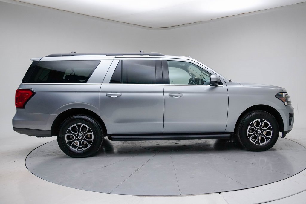 Used 2024 Ford Expedition Max XLT image 2