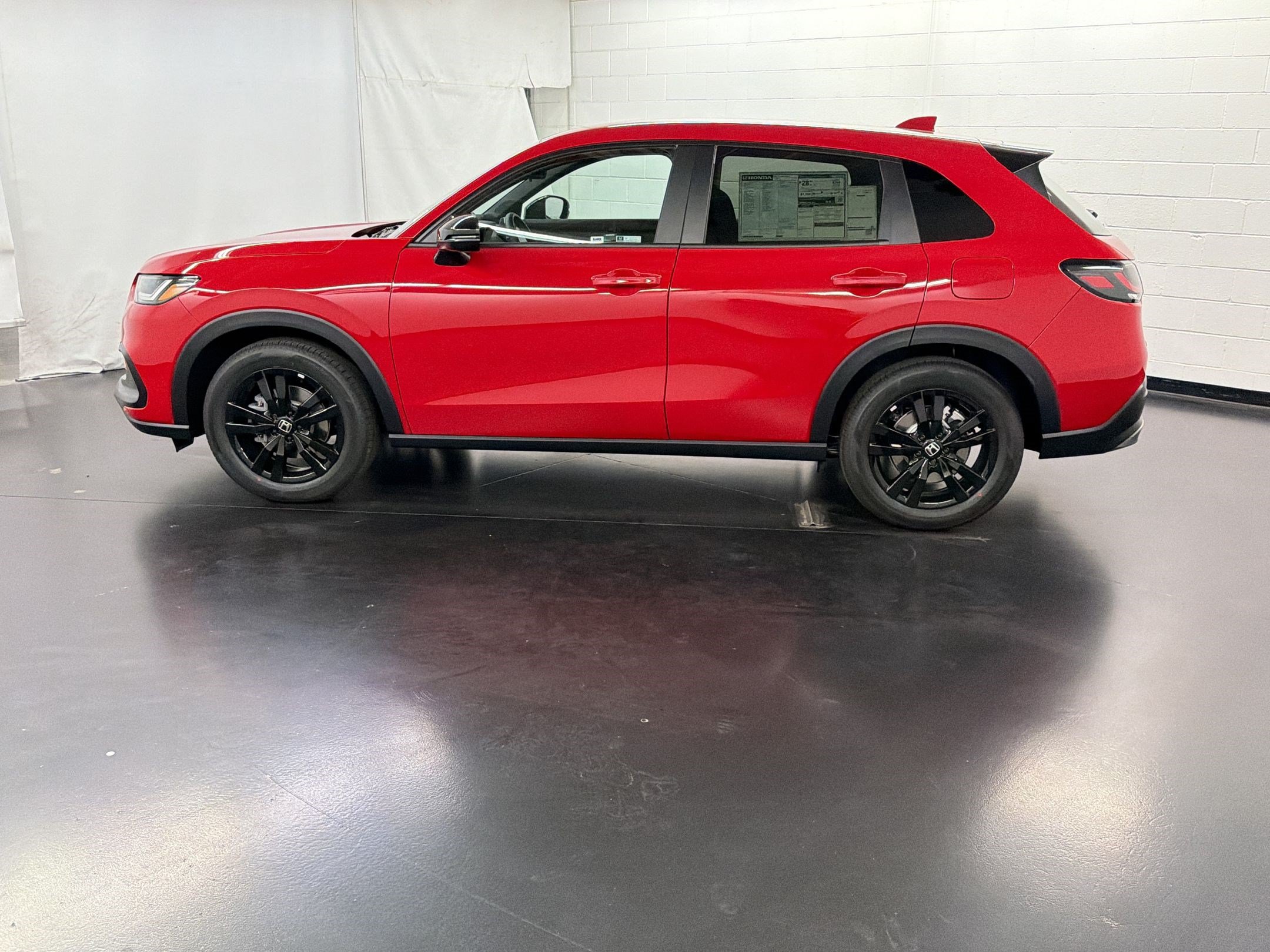 New 2027 Honda HR-V Sport image 2