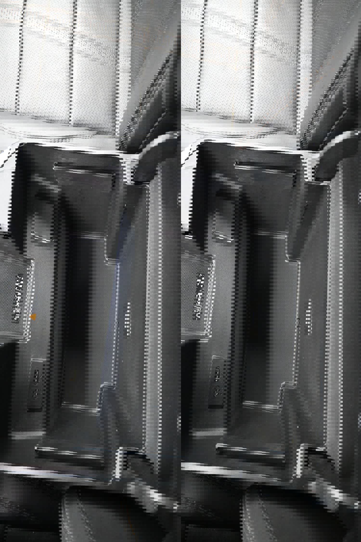 Used 2023 Chevrolet Silverado 1500 High Country w/ High Country Premium Package image 29